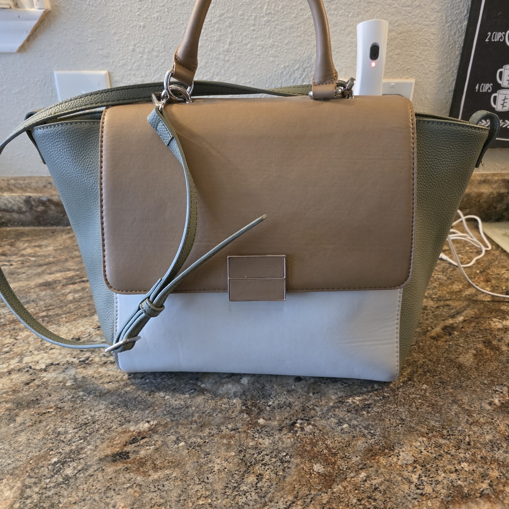 Stylish Nine West Tan and Green Women's Handbag